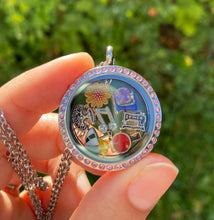 Pink sparkle necklace